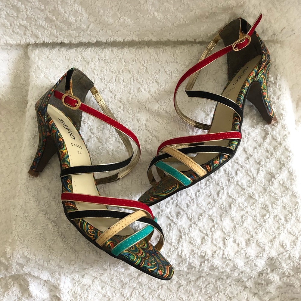 Multicolored sandals , Arabic style